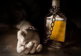 Отравление алкоголем: насколько это опасно и как помочь человеку?
